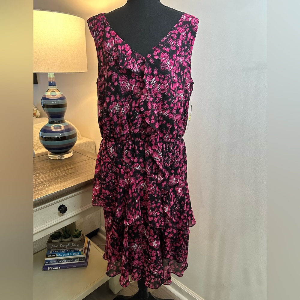 BRAND NEW Floral Ruffled Chaus Dress - Size 10 - NWT